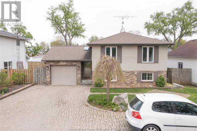 138 Nottingham Dr, House detached with 3 bedrooms, 2 bathrooms and null parking in Essex ON | Image 2