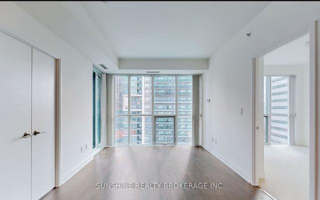 2809 - 9 Bogert Ave, Condo with 1 bedrooms, 2 bathrooms and 1 parking in Toronto ON | Image 13