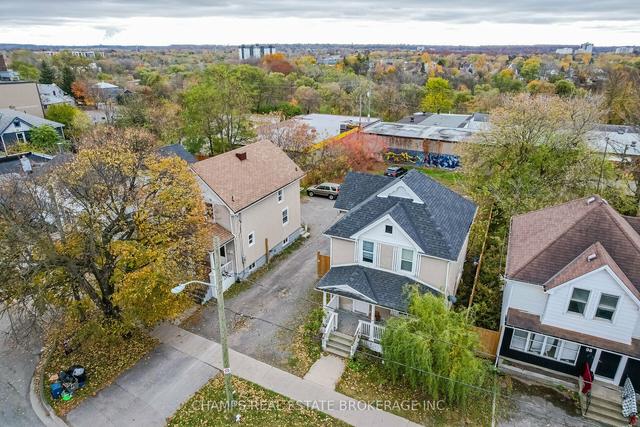 100 Queenston St, House detached with 5 bedrooms, 2 bathrooms and 4 parking in St. Catharines ON | Image 18