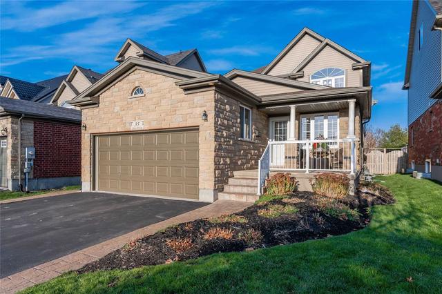 35 Atto Dr, House detached with 3 bedrooms, 4 bathrooms and 6 parking in Guelph ON | Image 1