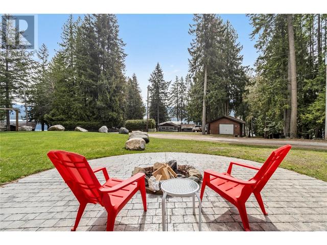 7889 Gardiner Road, House detached with 4 bedrooms, 3 bathrooms and 6 parking in Columbia Shuswap F BC | Image 26