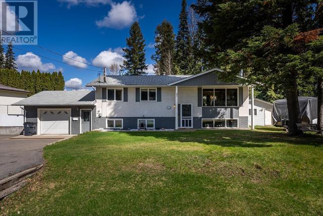 4376 Turner Rd, House detached with 4 bedrooms, 3 bathrooms and null parking in Prince George BC | Image 1