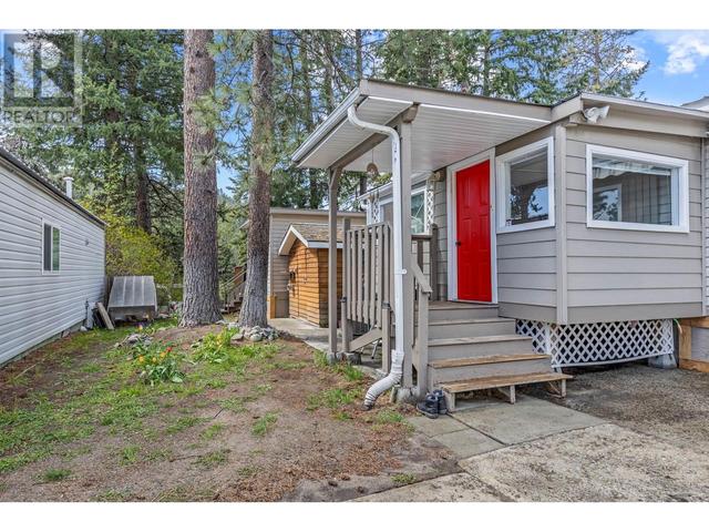 23 - 5371 Princeton Ave, House other with 2 bedrooms, 1 bathrooms and 2 parking in Peachland BC | Image 2
