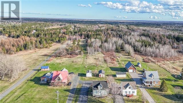 336 Saint Pierre Est Blvd, House detached with 3 bedrooms, 1 bathrooms and null parking in Caraquet NB | Image 17