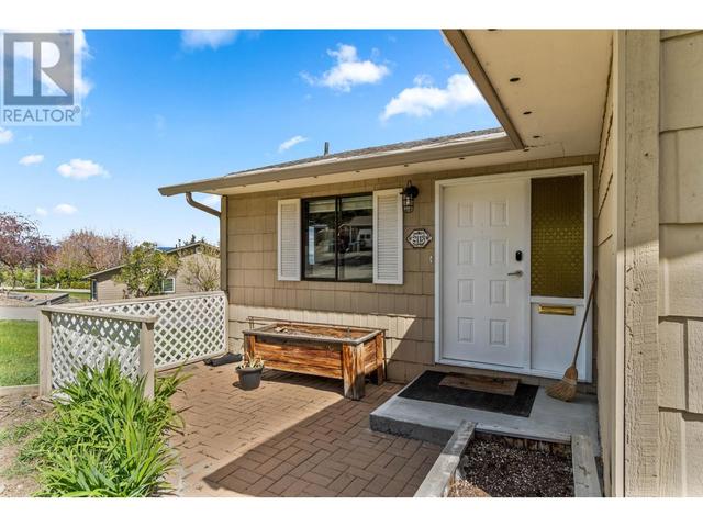 2113 Sifton Ave, House detached with 5 bedrooms, 2 bathrooms and null parking in Kamloops BC | Image 35
