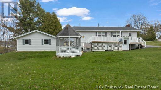1 Robbin Crt, House detached with 4 bedrooms, 2 bathrooms and null parking in Grand Bay Westfield NB | Image 6