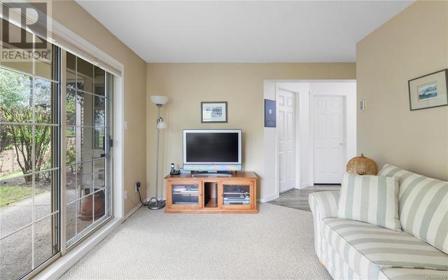9 - 850 Parklands Dr, House attached with 4 bedrooms, 3 bathrooms and 2 parking in Esquimalt BC | Image 21