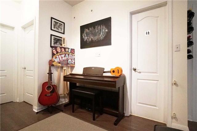 TH25 - 70 Carr St, Townhouse with 2 bedrooms, 1 bathrooms and 1 parking in Toronto ON | Image 12