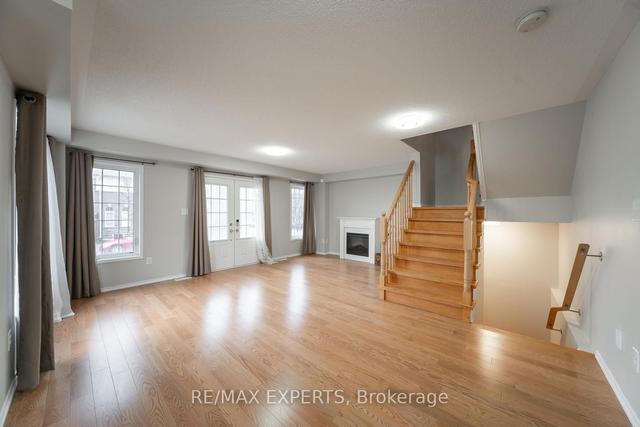 49 Devineridge Ave, House semidetached with 3 bedrooms, 3 bathrooms and 3 parking in Ajax ON | Image 37