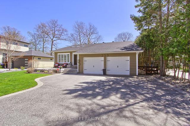 253 Knox Rd E, House detached with 3 bedrooms, 3 bathrooms and 5 parking in Wasaga Beach ON | Image 12