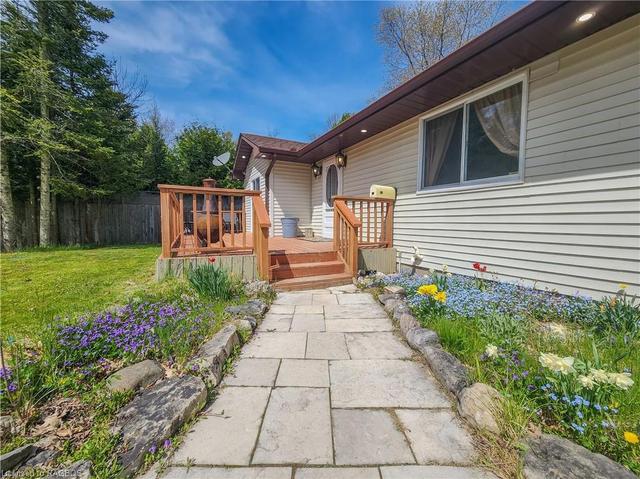 27 Hemlock Rd, House detached with 3 bedrooms, 2 bathrooms and 6 parking in South Bruce Peninsula ON | Image 15