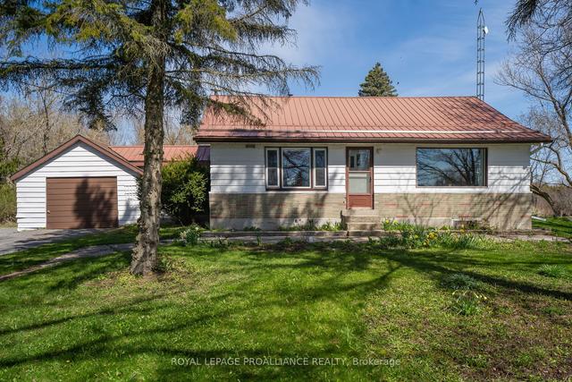 1071 County Rd 8, House detached with 3 bedrooms, 1 bathrooms and 8 parking in Prince Edward County ON | Image 35