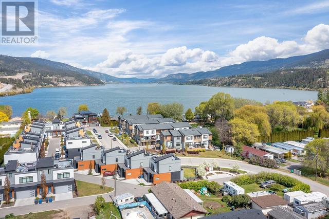 402 - 11581 Rogers Rd, House attached with 2 bedrooms, 2 bathrooms and 2 parking in Lake Country BC | Image 2