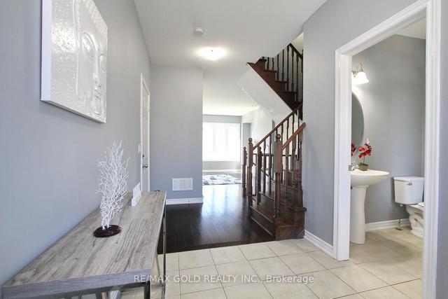 36 Dufay Rd, House attached with 3 bedrooms, 3 bathrooms and 3 parking in Brampton ON | Image 39