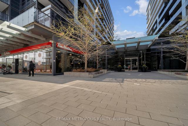 737 - 1030 King St W, Condo with 2 bedrooms, 2 bathrooms and 0 parking in Toronto ON | Image 12