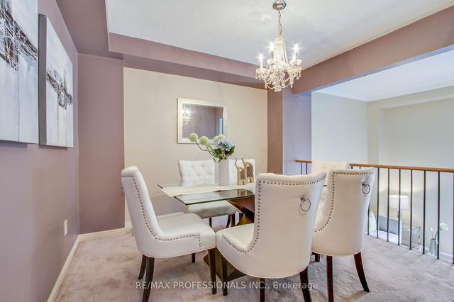 5 - 3360 Council Ring Rd, Townhouse with 3 bedrooms, 2 bathrooms and 2 parking in Mississauga ON | Image 6