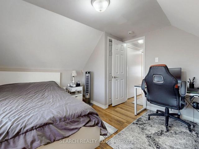 5 Colfax St, House detached with 3 bedrooms, 3 bathrooms and 4 parking in Toronto ON | Image 13