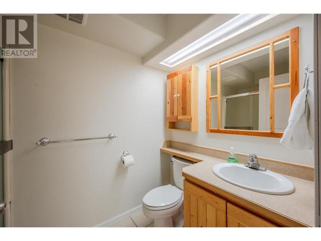 5709 Impett Pl, House detached with 4 bedrooms, 3 bathrooms and 1 parking in Summerland BC | Image 41