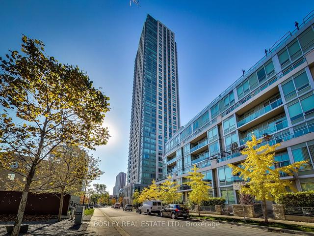 607 - 120 Homewood Ave, Condo with 2 bedrooms, 2 bathrooms and 1 parking in Toronto ON | Image 1