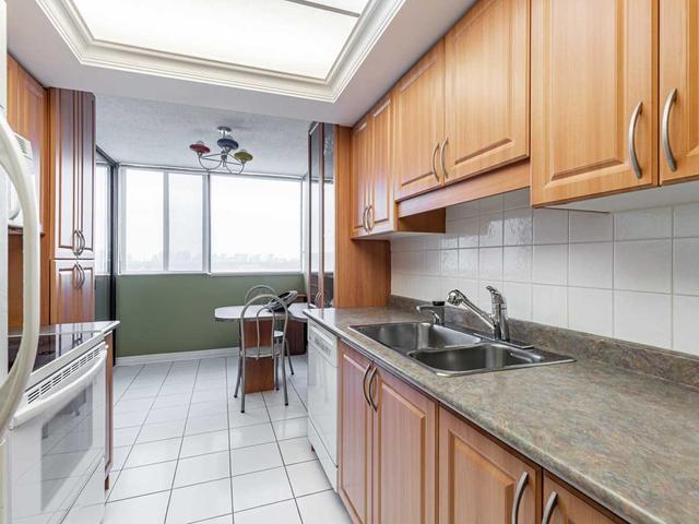 1101 - 133 Torresdale Ave, Condo with 2 bedrooms, 2 bathrooms and 1 parking in Toronto ON | Image 6