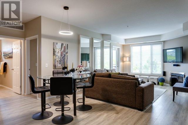 2322 - 1873 Country Club Dr, Condo with 3 bedrooms, 2 bathrooms and 1 parking in Kelowna BC | Image 10