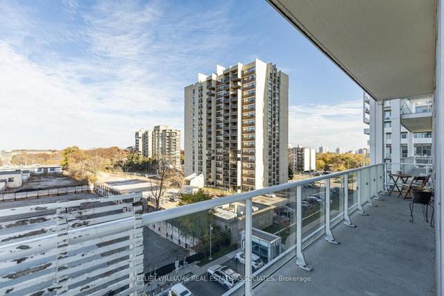 503 - 65 Speers Rd, Condo with 2 bedrooms, 2 bathrooms and 1 parking in Oakville ON | Image 8