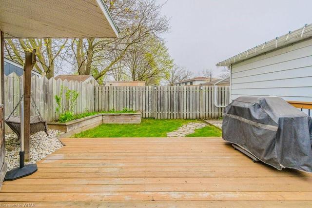 11 Eliot Pl, House semidetached with 5 bedrooms, 2 bathrooms and 4 parking in Guelph ON | Image 43