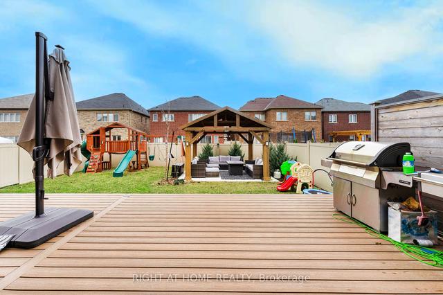 1011 Larter St, House detached with 3 bedrooms, 3 bathrooms and 6 parking in Innisfil ON | Image 21