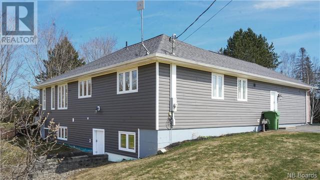 12 Macintosh Cres, House detached with 3 bedrooms, 1 bathrooms and null parking in Gordon NB | Image 4