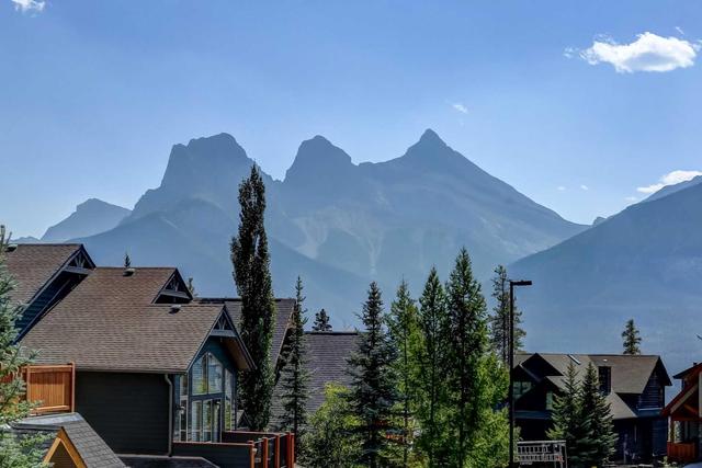 219 Eagle Point, House detached with 5 bedrooms, 4 bathrooms and 4 parking in Canmore AB | Image 17