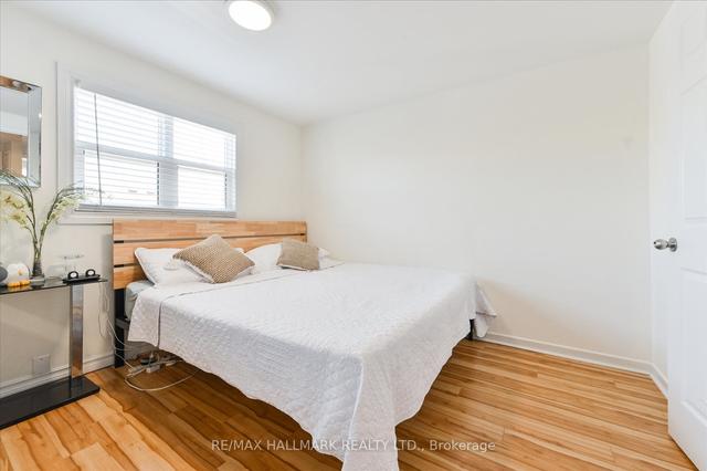 28 Candle Liteway, Townhouse with 3 bedrooms, 2 bathrooms and 2 parking in Toronto ON | Image 11