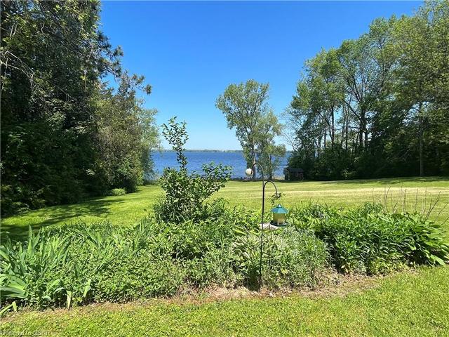2756 County Road 3, House detached with 3 bedrooms, 1 bathrooms and null parking in Prince Edward County ON | Image 16