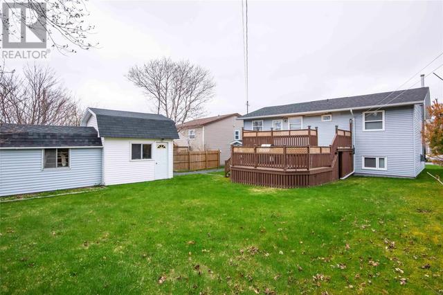 92 Elizabeth Drive, House detached with 4 bedrooms, 2 bathrooms and null parking in Paradise NL | Image 4