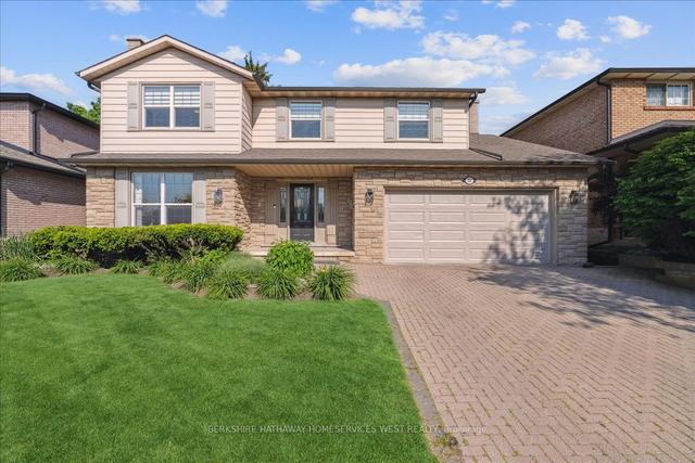 10 Farmingdale Cres, House detached with 4 bedrooms, 4 bathrooms and 4 parking in Hamilton ON | Image 1