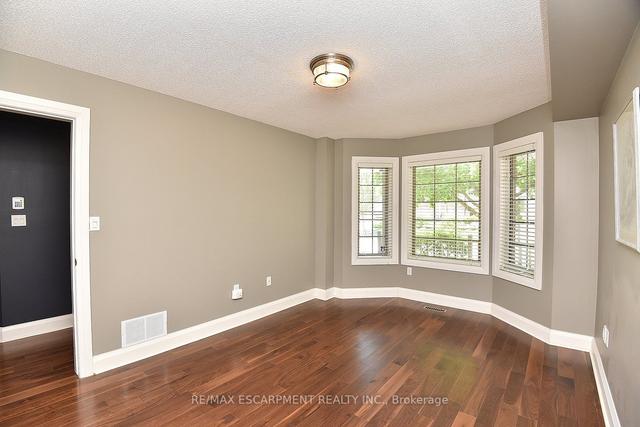 28 - 25 Hamilton St S, Condo with 3 bedrooms, 2 bathrooms and 3 parking in Hamilton ON | Image 19