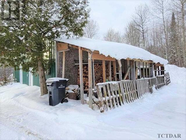 270 Hayes St, House detached with 2 bedrooms, 1 bathrooms and 8 parking in Kirkland Lake ON | Image 2