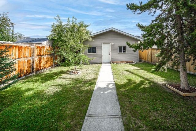 78 Bridleglen Manor Sw, House detached with 3 bedrooms, 2 bathrooms and 2 parking in Calgary AB | Image 36