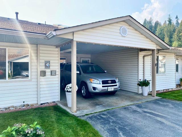 3 - 2210 Columbia Avenue, House attached with 2 bedrooms, 2 bathrooms and null parking in Castlegar BC | Image 46