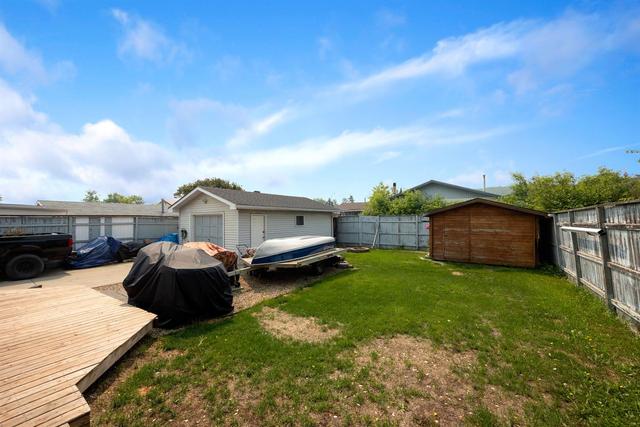 33 Fitzgerald Avenue, House detached with 3 bedrooms, 2 bathrooms and 6 parking in Wood Buffalo AB | Image 28
