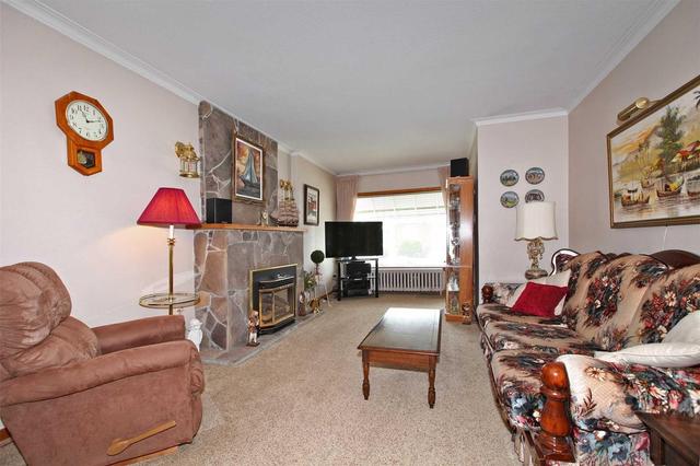 80 Adair Rd, House detached with 2 bedrooms, 2 bathrooms and 2 parking in Toronto ON | Image 3