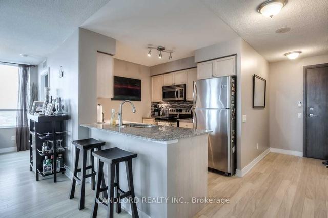 1033 - 35 Viking Lane, Condo with 2 bedrooms, 2 bathrooms and 1 parking in Toronto ON | Image 16