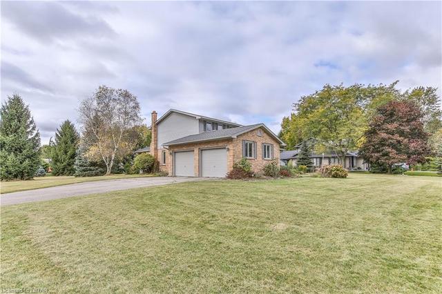 10423 Talbotville Gore Road, House detached with 4 bedrooms, 2 bathrooms and 6 parking in Southwold ON | Image 12