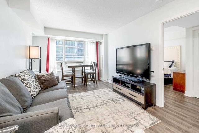 517 - 20 Blue Jays Way, Condo with 3 bedrooms, 2 bathrooms and 1 parking in Toronto ON | Image 37