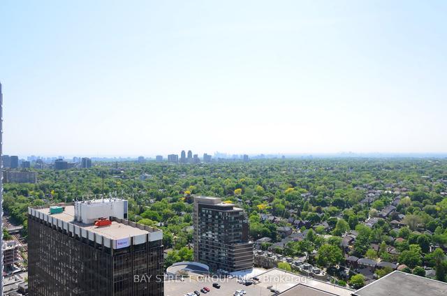 2906 - 2221 Yonge St, Condo with 1 bedrooms, 1 bathrooms and 0 parking in Toronto ON | Image 2