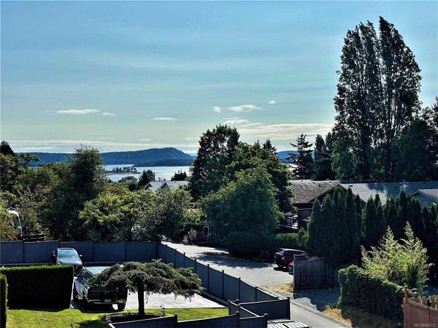 300 - 567 Townsite Rd, Condo with 2 bedrooms, 2 bathrooms and 1 parking in Nanaimo BC | Image 1
