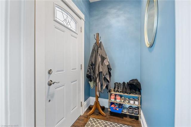 25 Almond Street, House detached with 2 bedrooms, 1 bathrooms and null parking in St. Catharines ON | Image 27