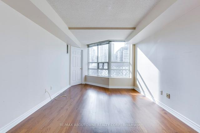 701 - 71 Simcoe St, Condo with 1 bedrooms, 2 bathrooms and 1 parking in Toronto ON | Image 11