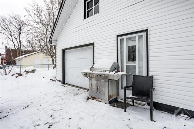674 De L'eglise Street, House detached with 2 bedrooms, 1 bathrooms and 4 parking in Ottawa ON | Image 13