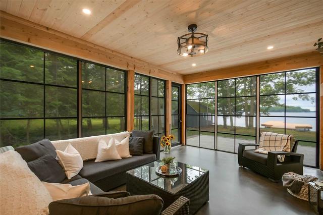 1272 Dawson Rd, House detached with 4 bedrooms, 3 bathrooms and 9 parking in Muskoka Lakes ON | Image 1