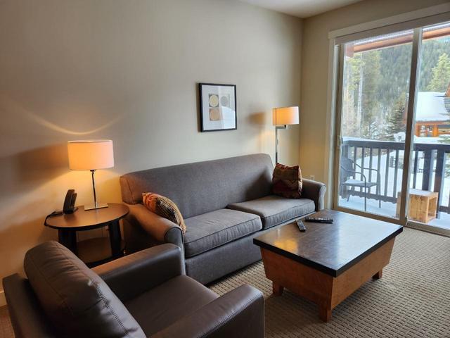 413c - 2049 Summit Drive, House attached with 2 bedrooms, 2 bathrooms and null parking in East Kootenay F BC | Image 5